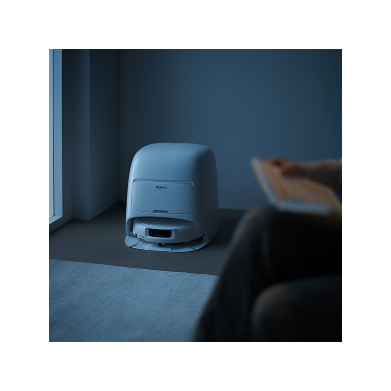 DJI ROMO S : l'aspirateur robot signé DJI