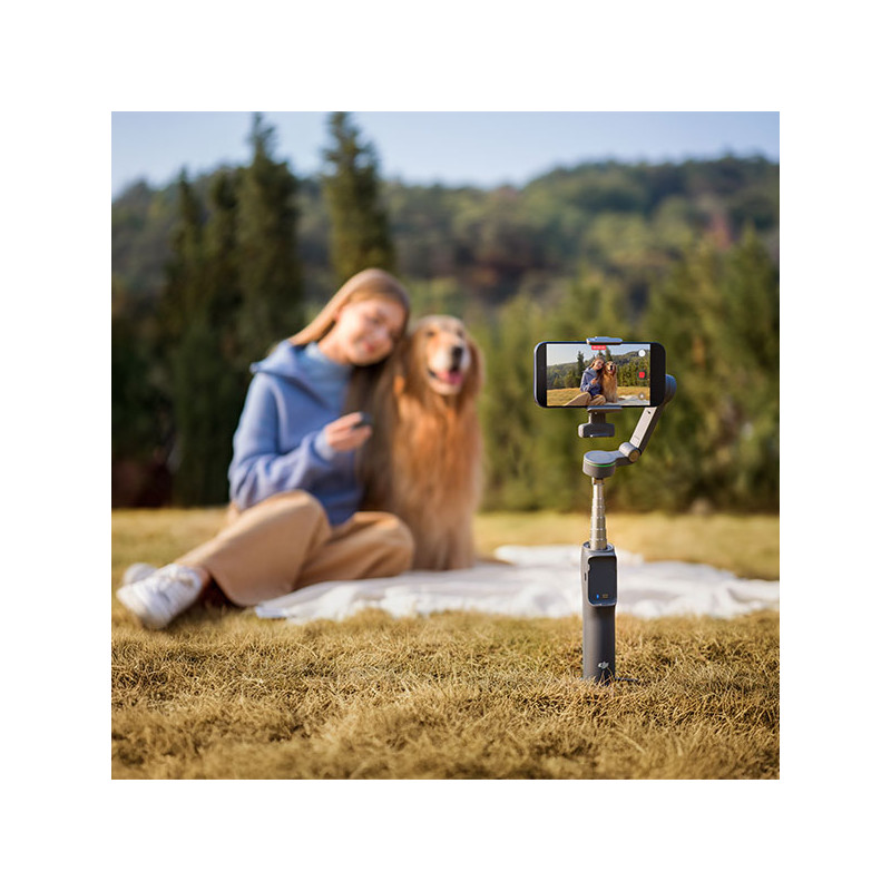 DJI Osmo Mobile 8P Advanced Tracking Combo