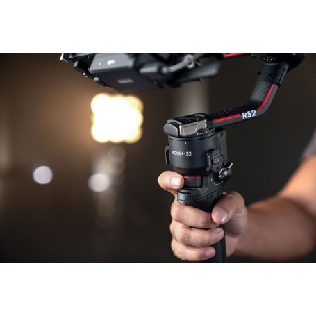 DJI RS 2 Pro Combo - Le stabilisateur et ses accessoires essentiels