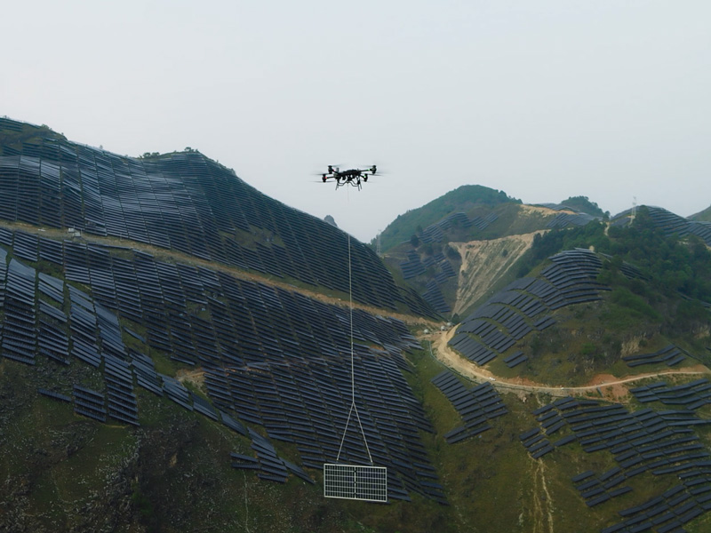 Transport panneaux solaires par drone