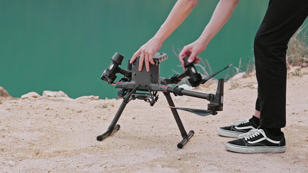 Repliage des bras du drone DJI Matrice 350 RTK
