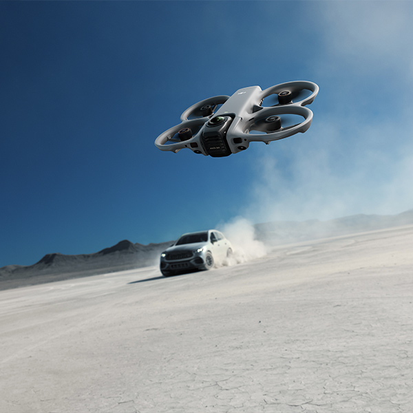 DJI Avata 360 stabilisée pour suivi de sujet