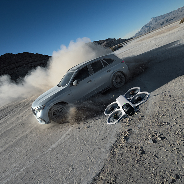 DJI Avata 360 en suivi de sujet