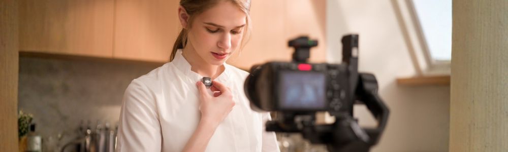 DJI Mic Mini 2S connecté à une caméra