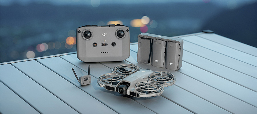 Éléments du pack DJI Neo 2 Fly More Combo