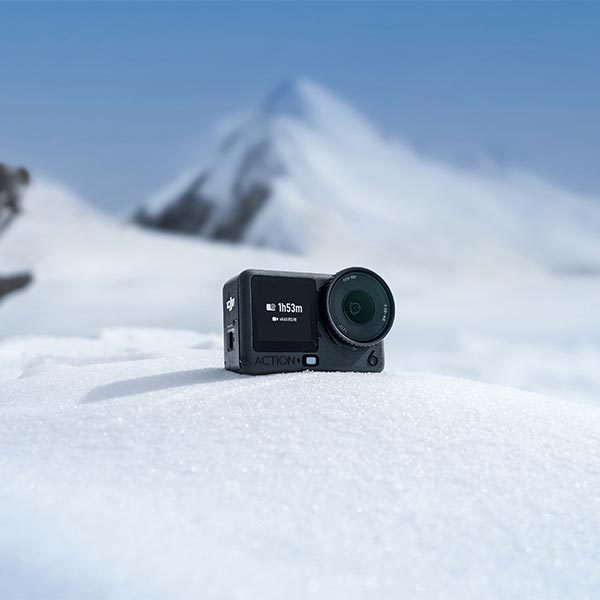 Caméra DJI Osmo action 6 dans la neige