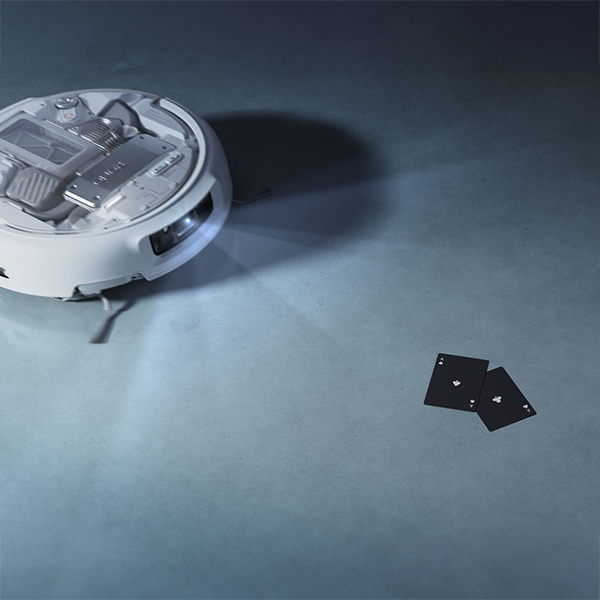 Détection d'obstacle par l'aspirateur robot DJI