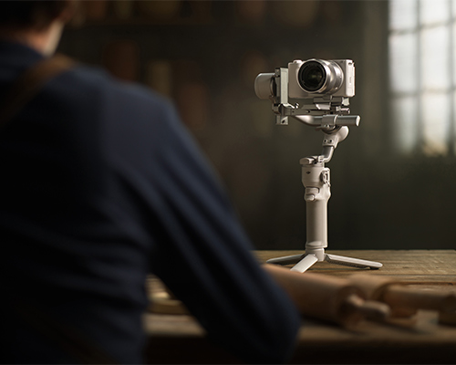 stabilisateur caméra DJI RS 4 Mini
